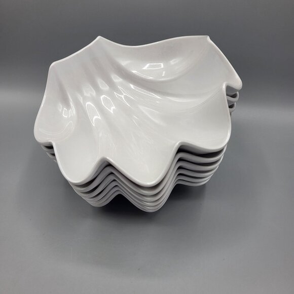 Clam Shell Shaped Serving Bowl with 6 Individual Bowls Melamine Pearl White - Picture 9 of 16